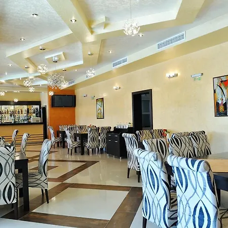 Iris Otel