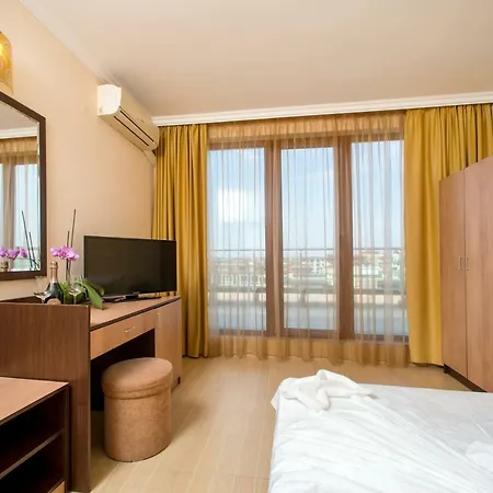 Хотел ирис 3*